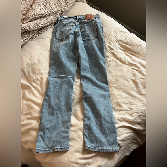 Levi wedgie straight - Picture 3 of 4